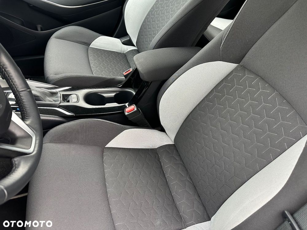 Toyota Corolla - 9
