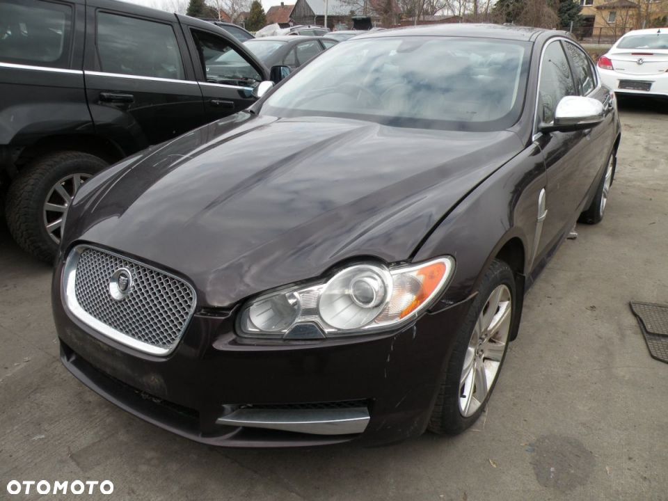 Drzwi prawy przód Jaguar XF '11 r. 3.0 V6