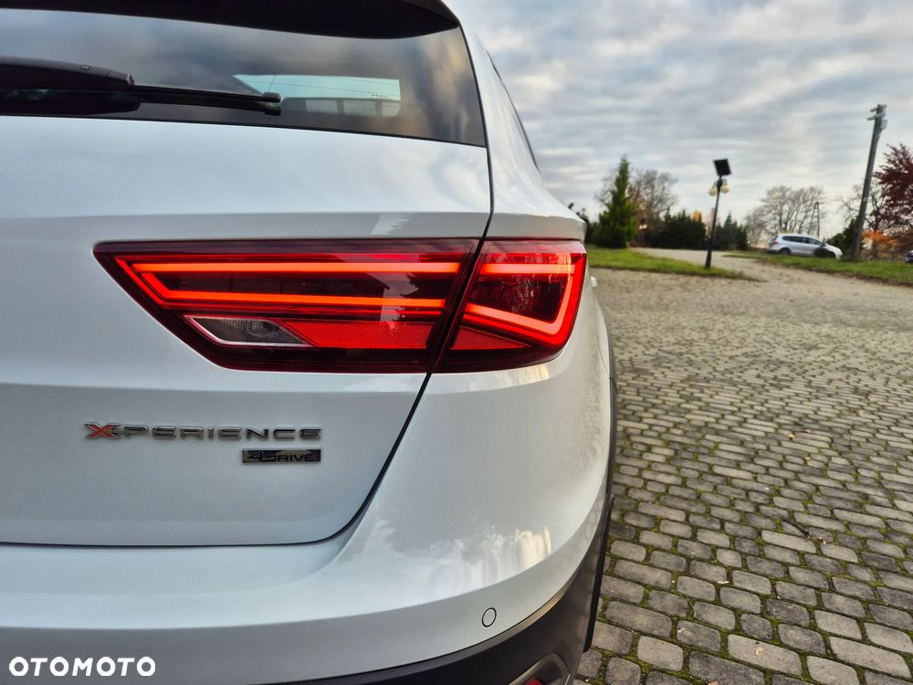 Seat Leon 2.0 TSI 4Drive DSG OPF X-Perience - 10