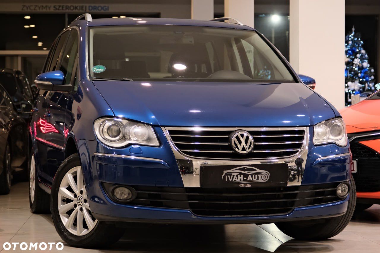Volkswagen Touran 1.4 TGI BlueMotion Highline - 1