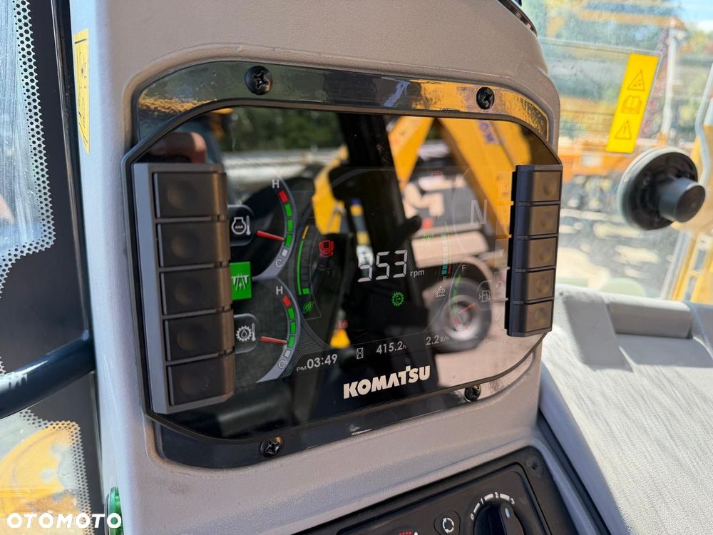 Komatsu WB97R - 15