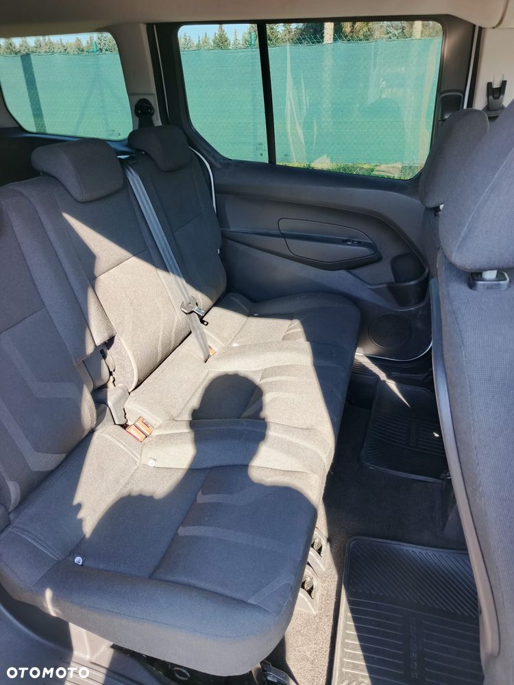 Ford Tourneo Connect - 10
