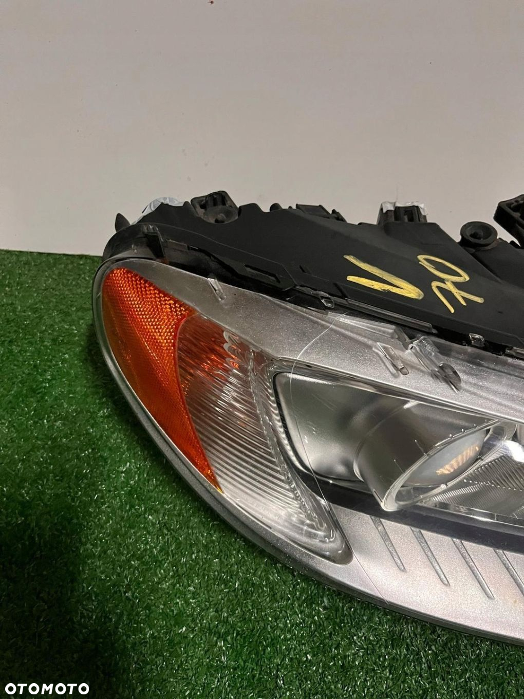 LAMPA PRAWA REFLEKTOR PRAWY VOLVO v70 S80 BI XENON NIE SKRĘTNY EU DEMONTAŻ - 3