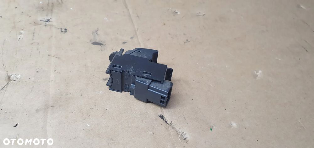 Panel przełącznik regulacji fotela prawy tył Land Rover Discovery Sport FK72-14B704-AA - 4