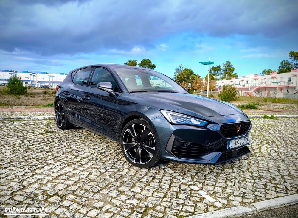 Cupra Leon 1.4 e-Hybrid (180 kW System) VZ - 1