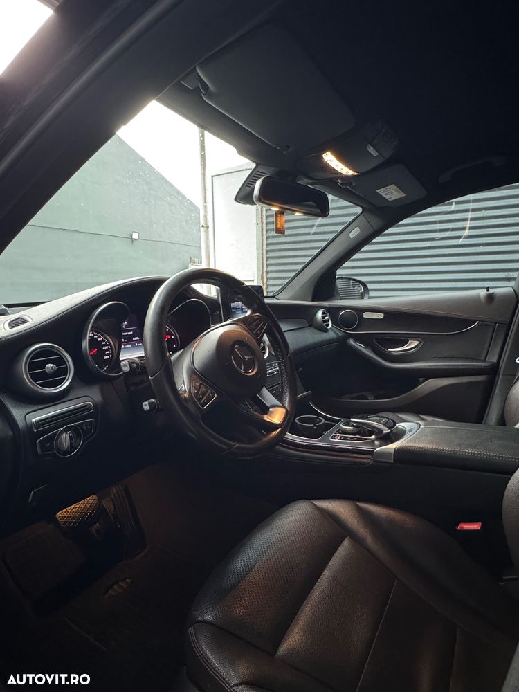 Mercedes-Benz GLC 220 d 4MATIC - 12