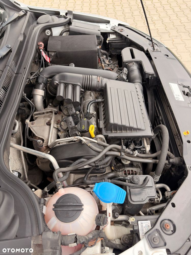 Volkswagen Jetta - 38