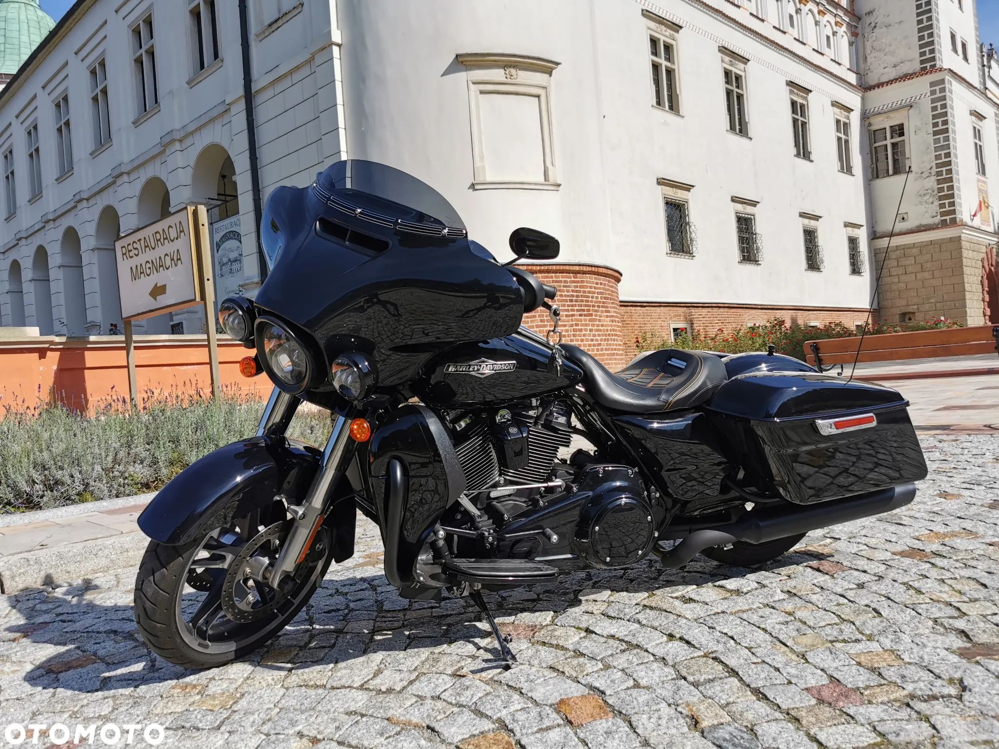 Harley-Davidson FLHXS Special - 1