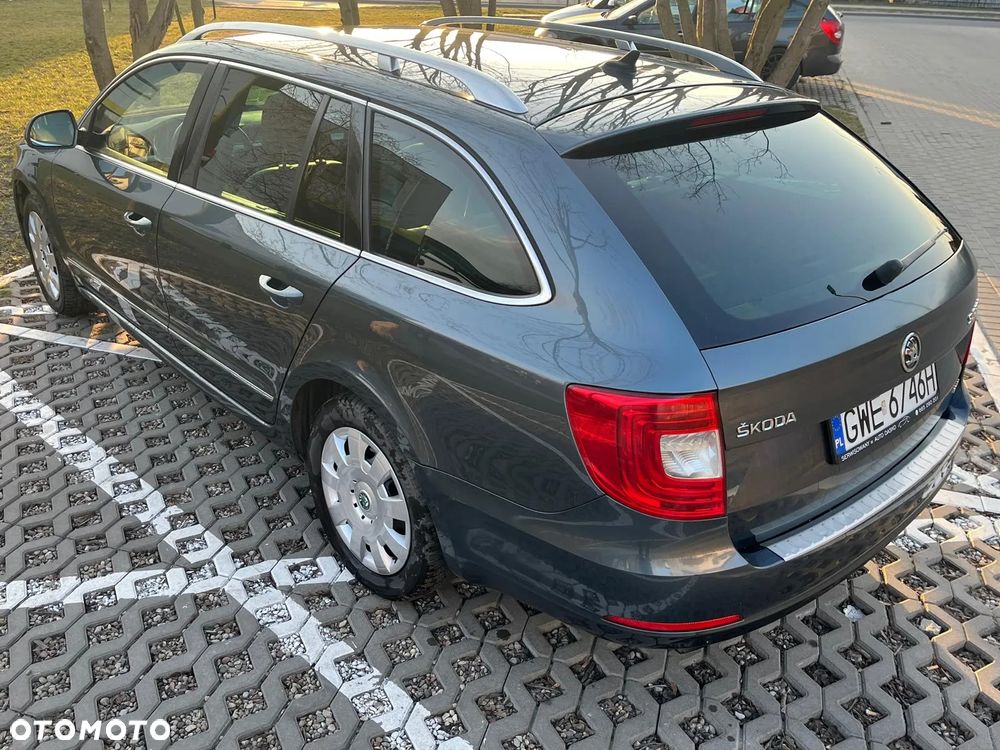 Skoda Superb 2.0 TDI 4x4 Ambition DSG - 3