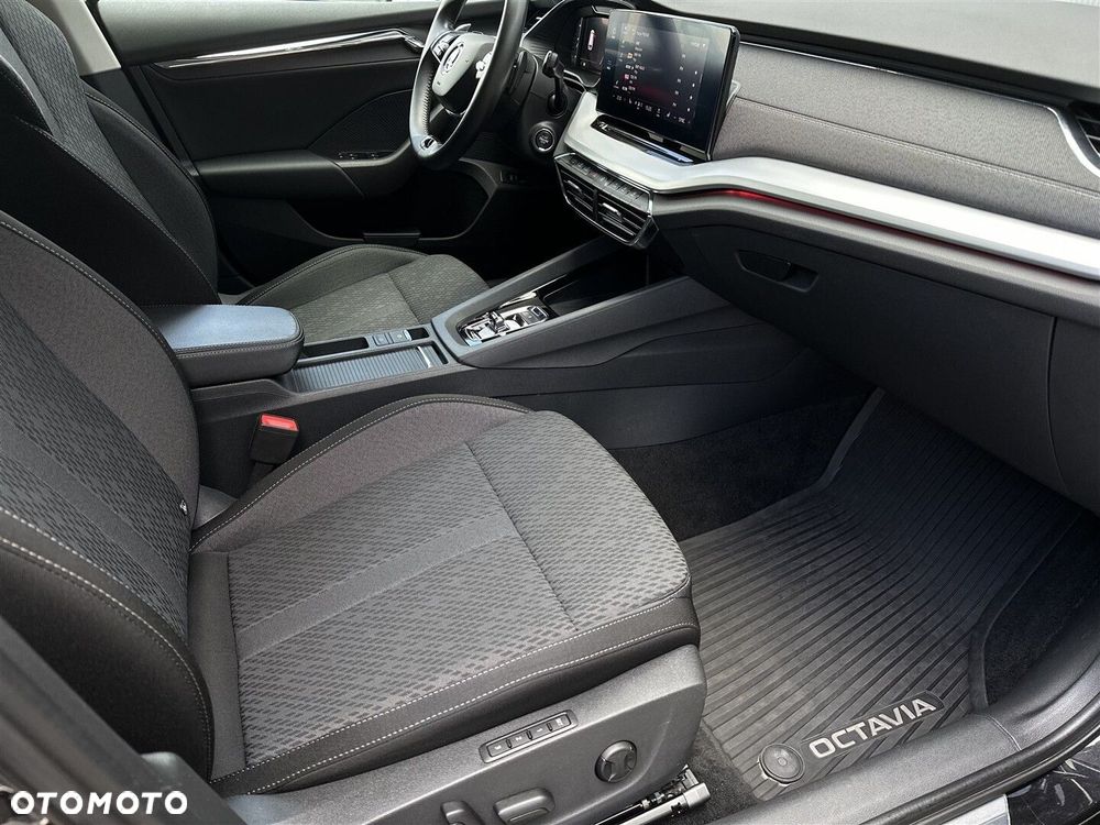 Skoda Octavia 2.0 TDI Style DSG - 9