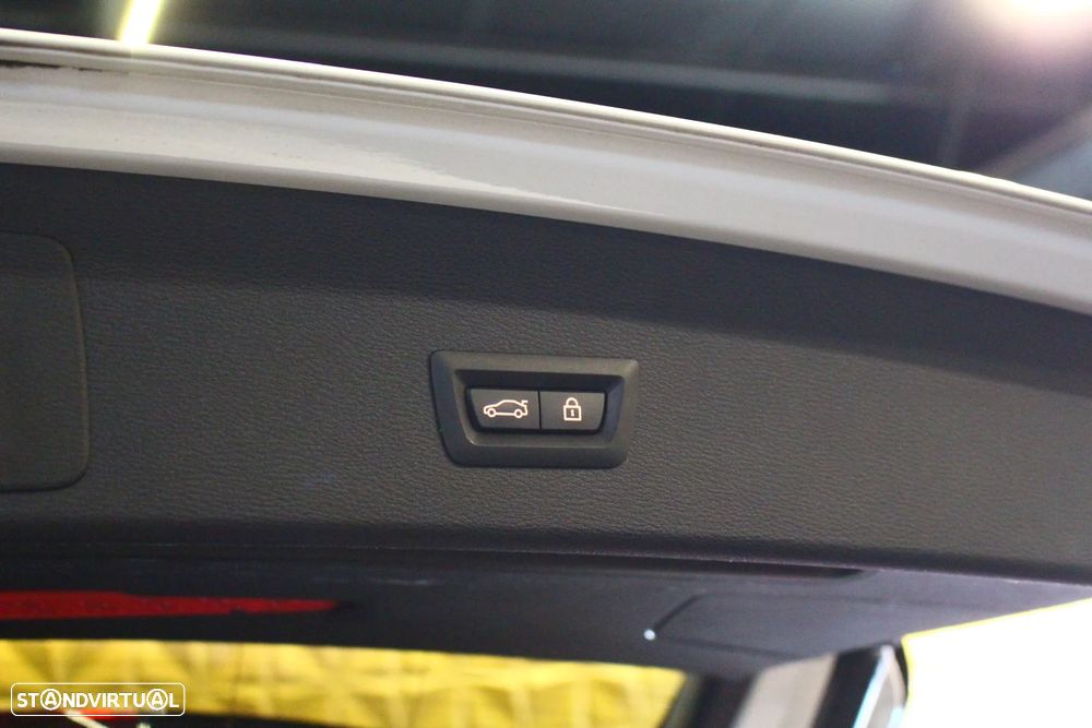 BMW X1 16 d sDrive Pack M Auto - 27