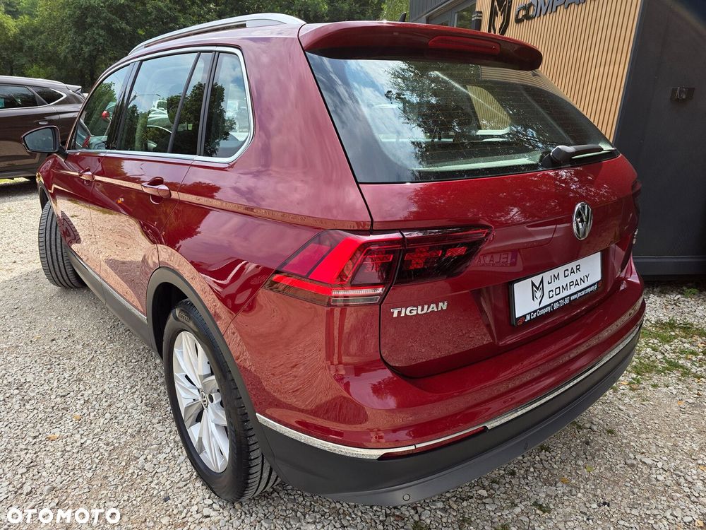 Volkswagen Tiguan - 5