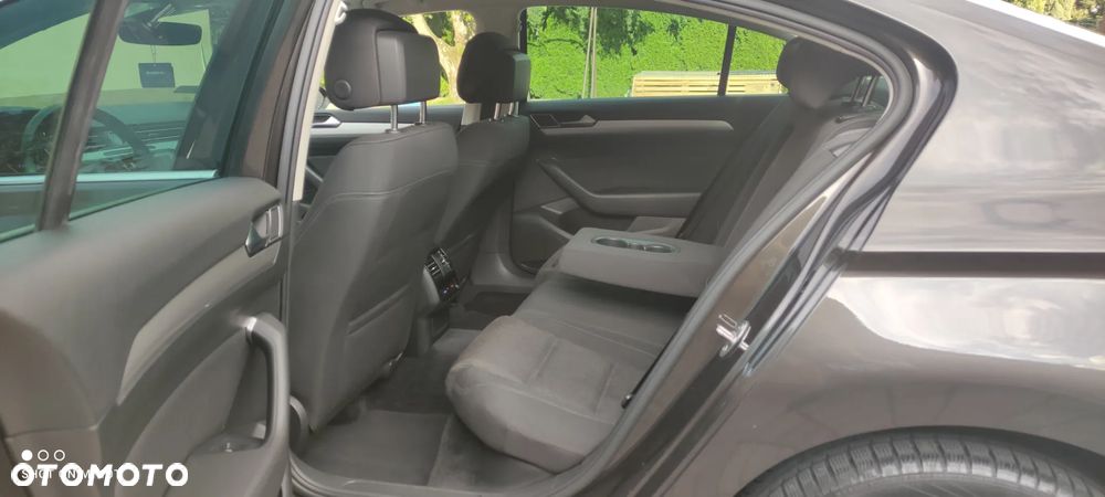Volkswagen Passat 2.0 TDI BMT Comfortline DSG - 18
