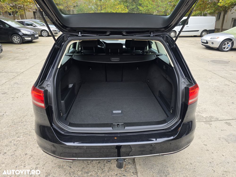 Volkswagen Passat - 19