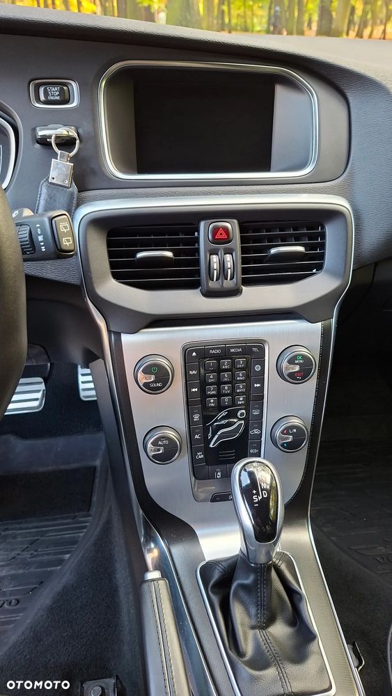 Volvo V40 D3 Drive-E Ocean Race - 13