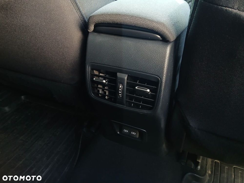 Toyota Corolla 1.8 Hybrid Style - 35