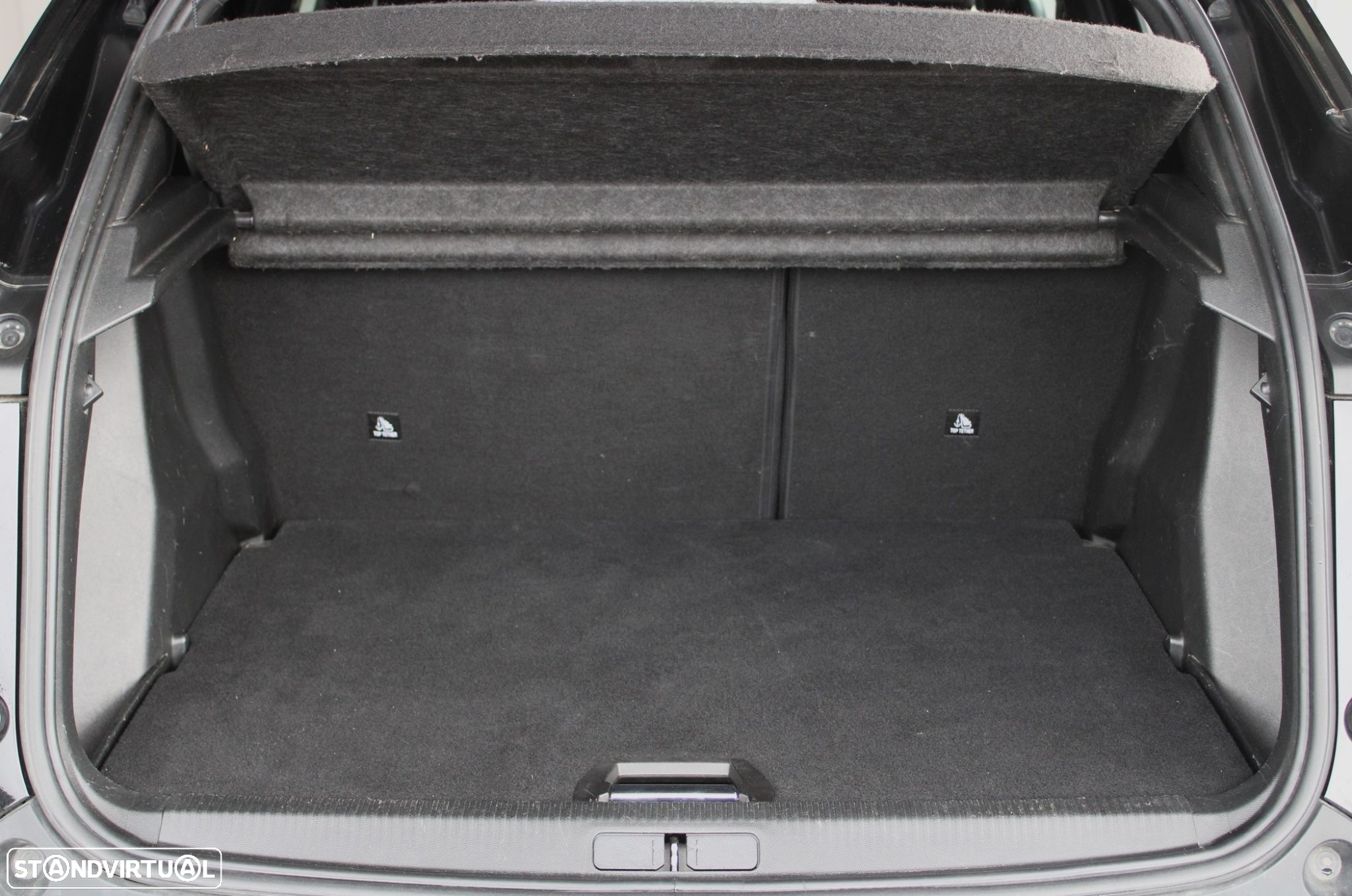 Peugeot 2008 PureTech 130 GT - 14