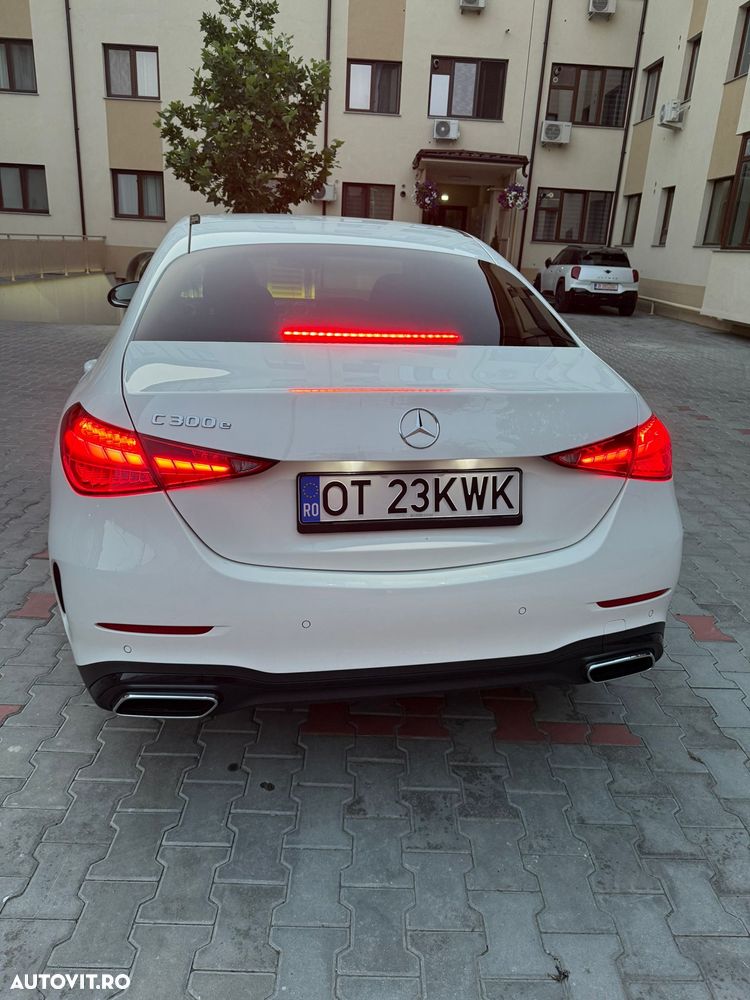 Mercedes-Benz C 300 e 9G-TRONIC AMG Line - 12