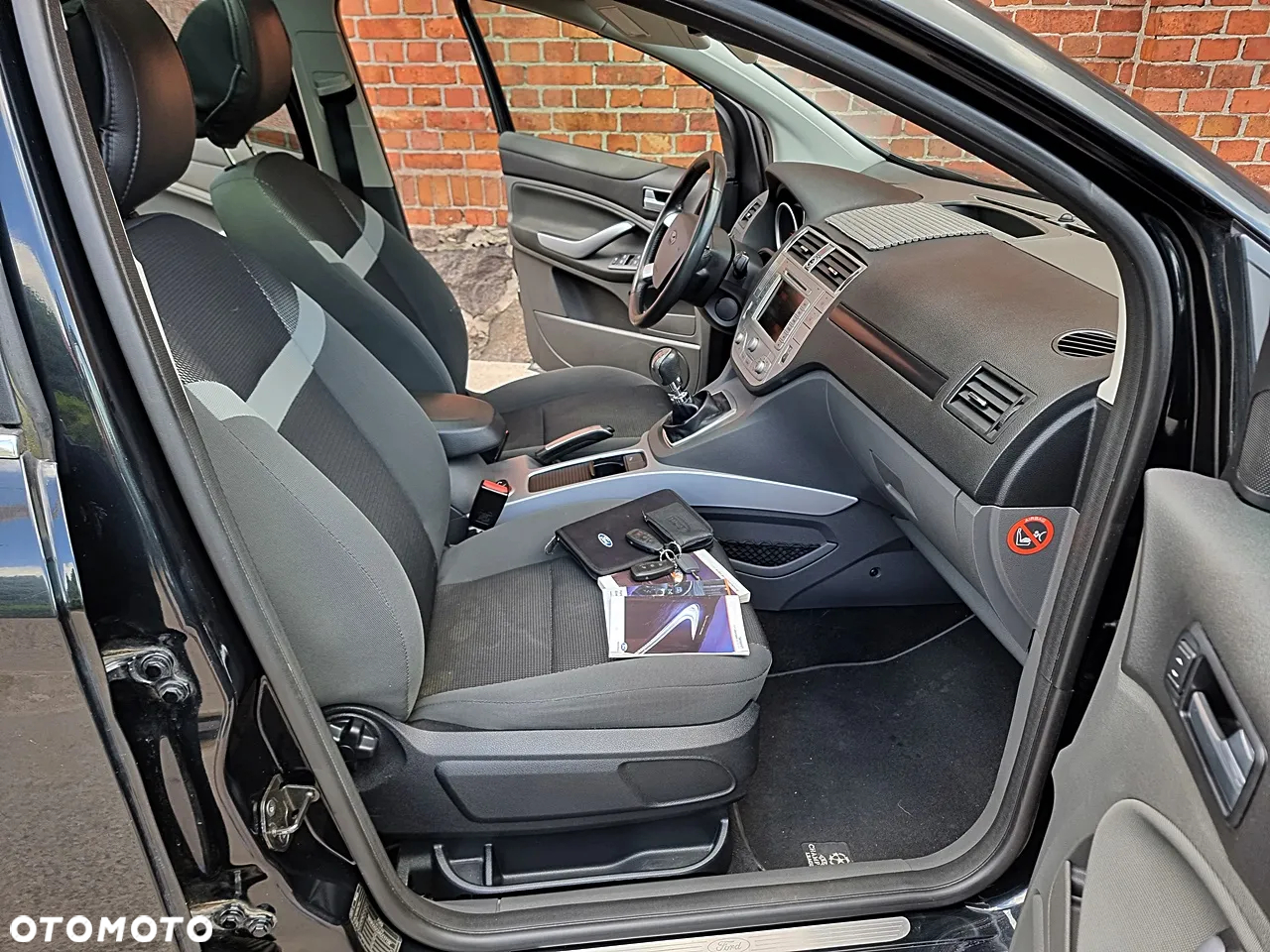 Ford Kuga - 17