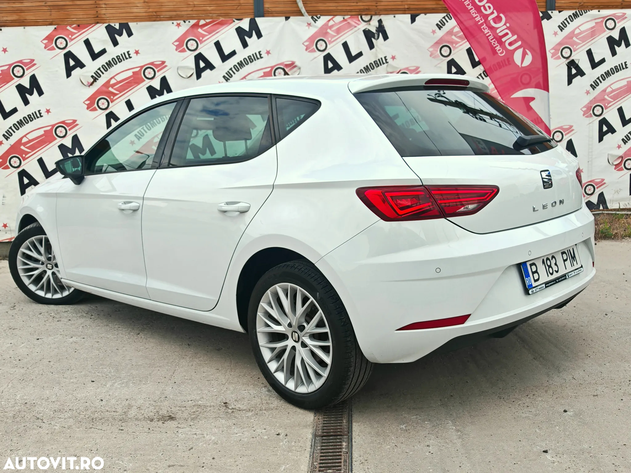 Seat Leon 1.6 TDI DSG7 Style - 8