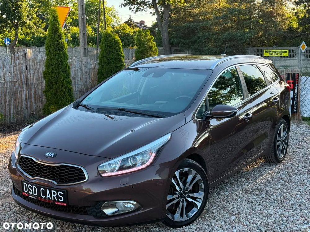 Kia Ceed 1.6 CRDi 128 Platinum Edition - 1