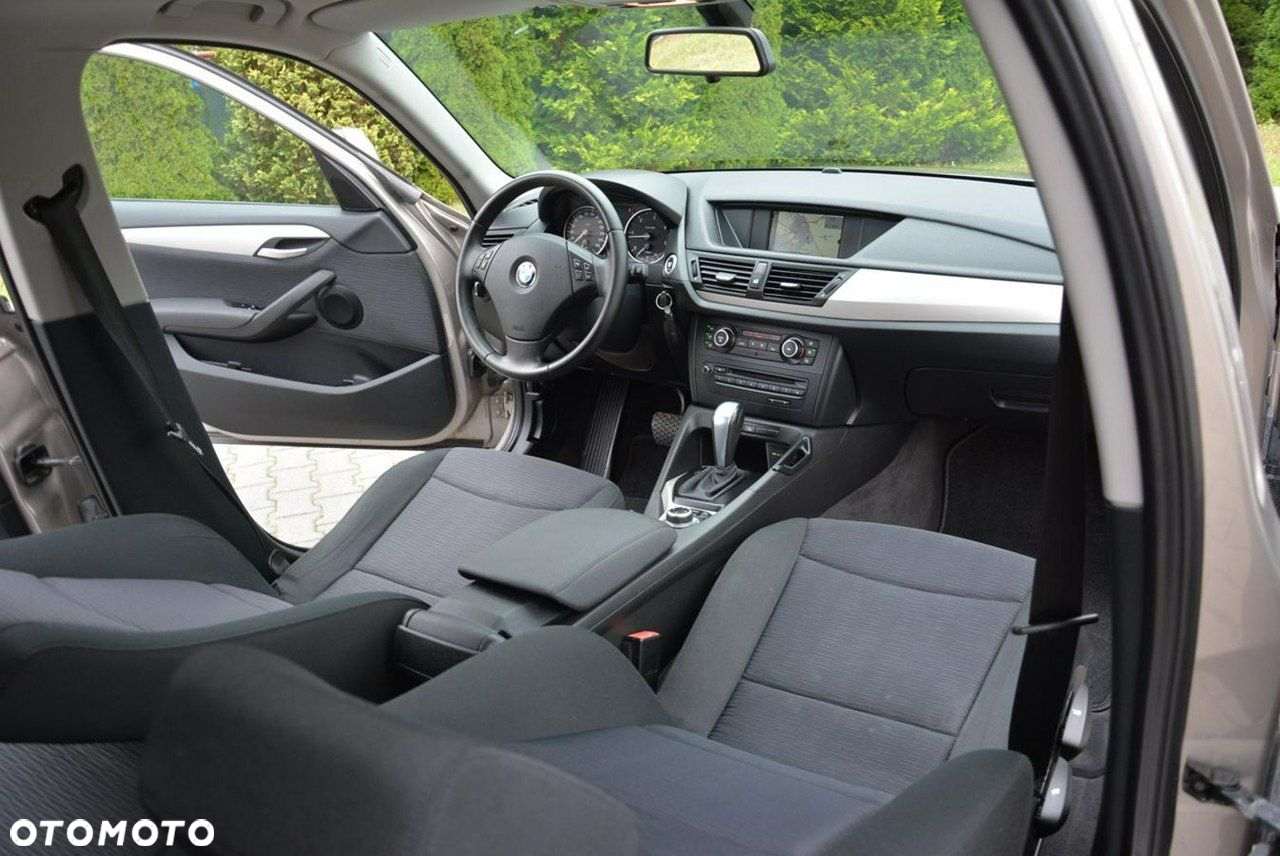 BMW X1 xDrive20d - 17