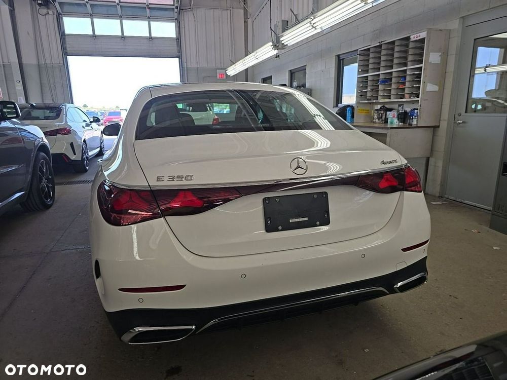 Mercedes-Benz Klasa E 350 9G-TRONIC AMG Line - 6