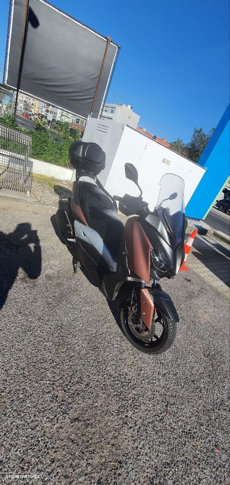 Yamaha X-Max 300 ABS e TCS - 2