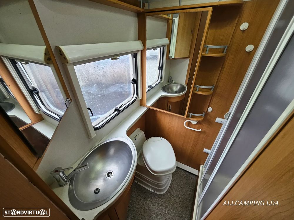 Knaus Sport TI CAMA FRANCESA SALÃO FACE TO FACE - 30