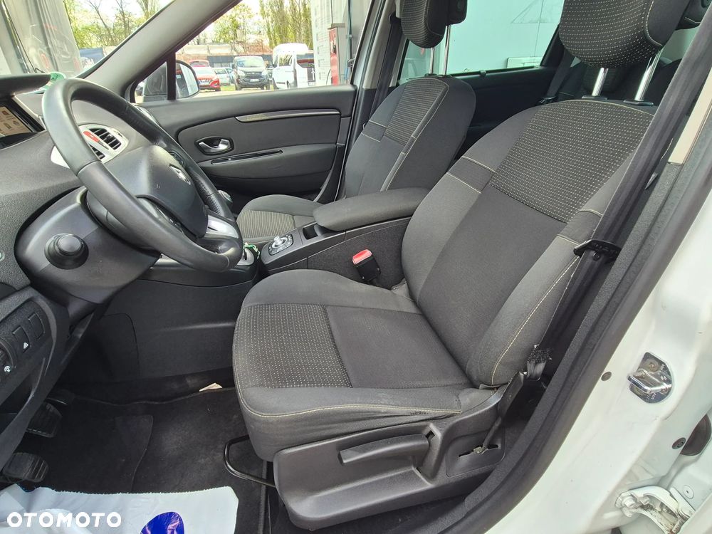 Renault Scenic 1.5 dCi Emotion - 24