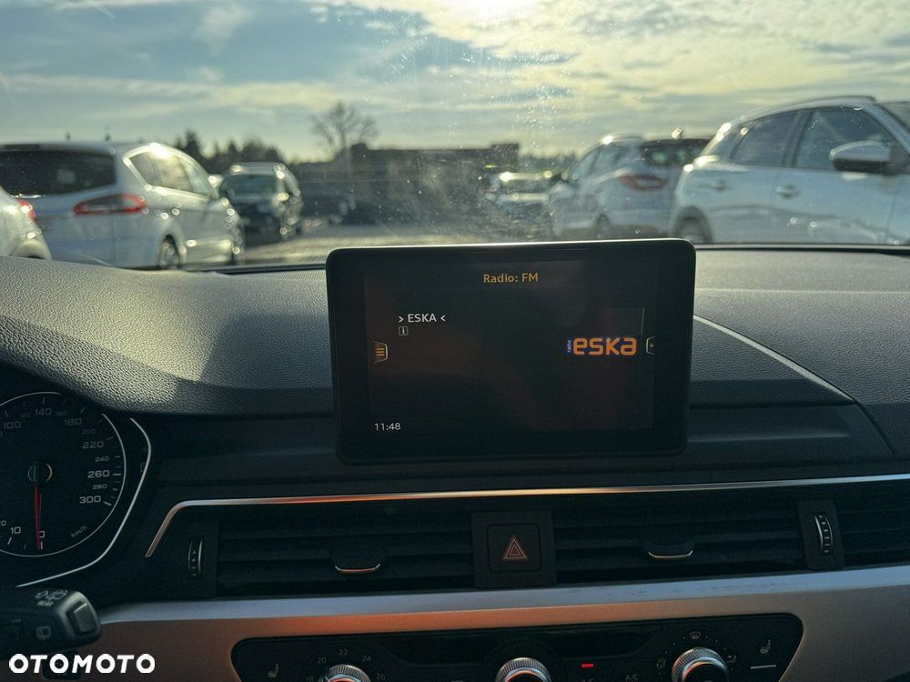 Audi A4 Avant 2.0 TDI S tronic - 32