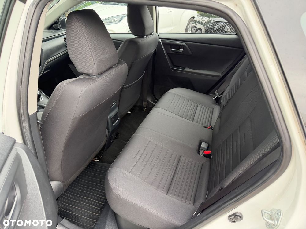 Toyota Auris Hybrid 135 Premium - 12