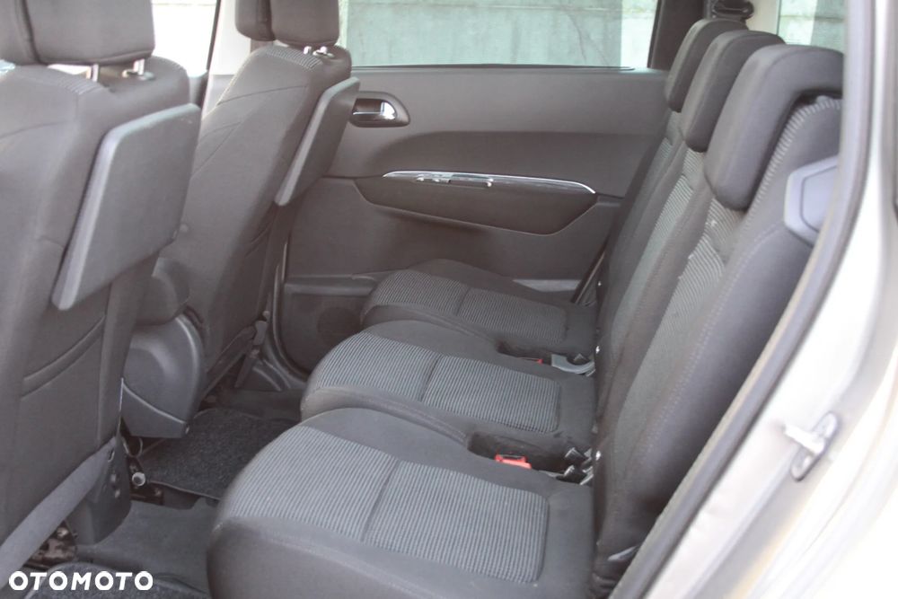 Peugeot 5008 HDI FAP 150 Premium - 17