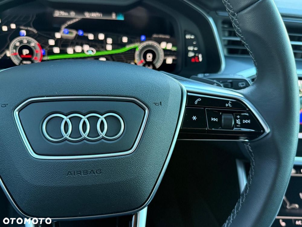 Audi A6 Allroad - 30