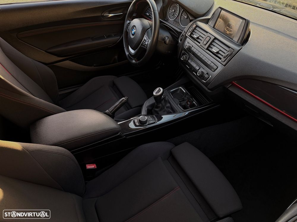 BMW 116 i Sport Line - 8