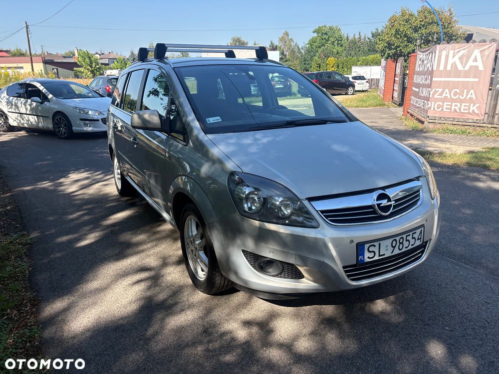 Opel Zafira 1.8 Cosmo - 2