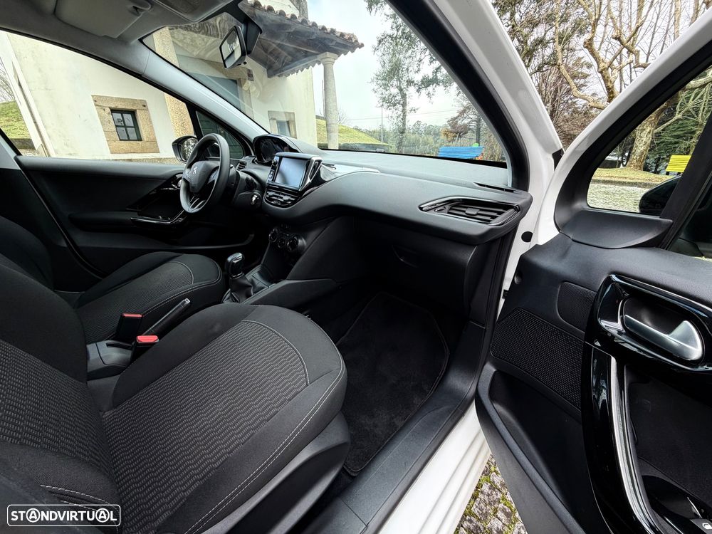 Peugeot 208 PureTech 82 Start & Stop Style - 31