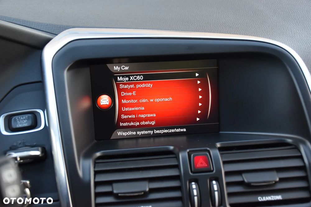 Volvo XC 60 D3 Drive-E R-Design Momentum - 22