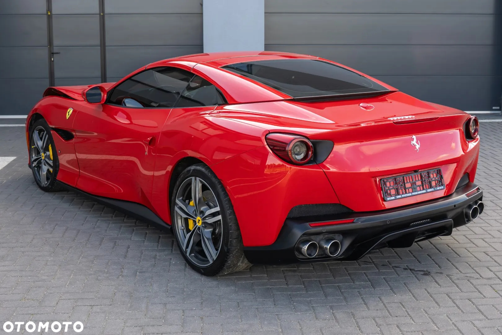 Ferrari Portofino - 3