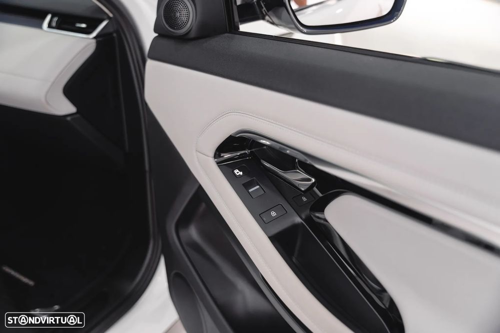 Land Rover Range Rover Evoque P300e R-Dynamic HSE - 50