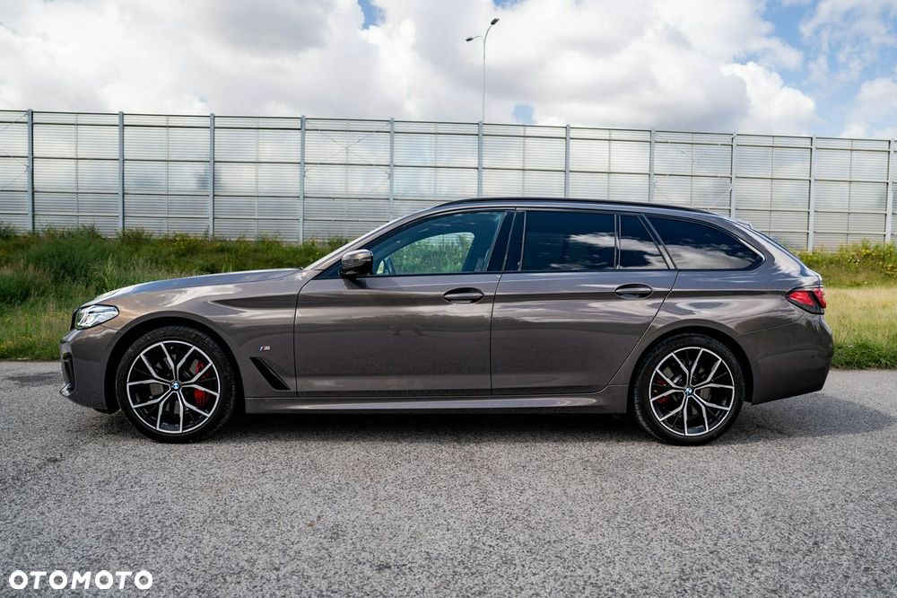 BMW Seria 5 530i xDrive mHEV M Sport sport - 11