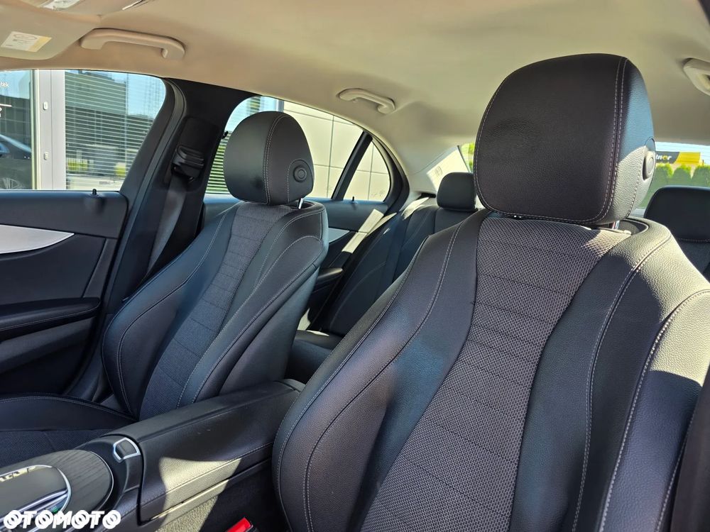 Mercedes-Benz Klasa E 200 d Exclusive - 25