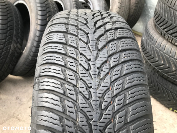 Opona Nokian 205/55R16 Zima 7,5m 2021