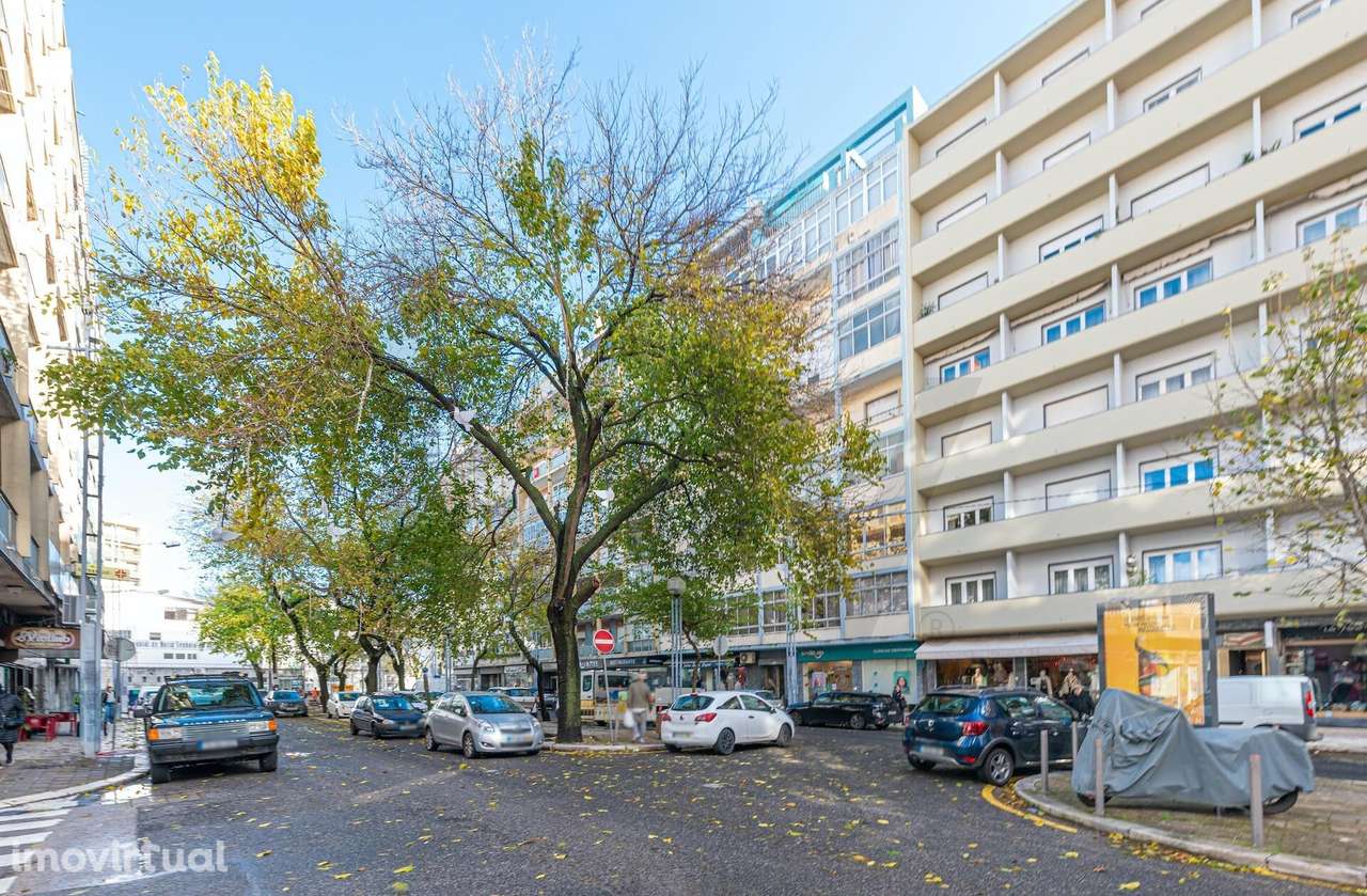 Loja 2 Pisos - Benfica - Av. Grão Vasco - Rendimento Mensal 3.000€ (op - Grande imagem: 2/17