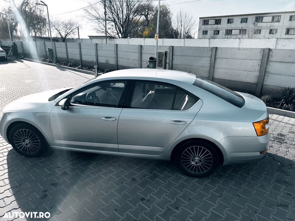 Skoda Octavia 2.0 TDI AMBITION - 9