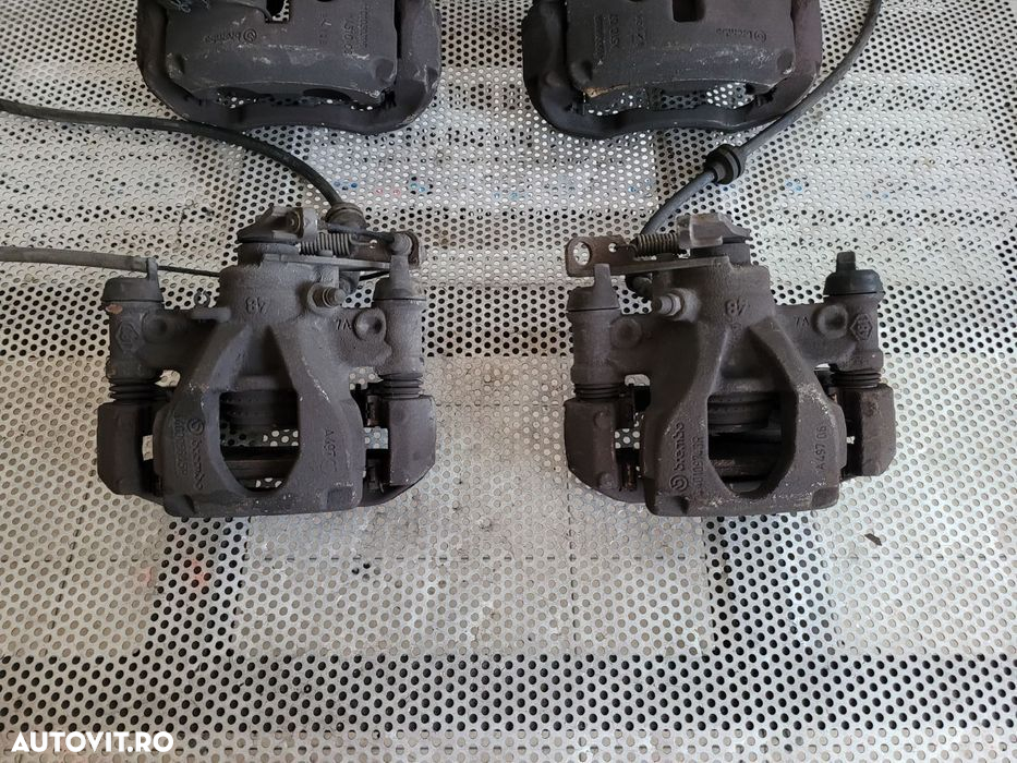 Etrieri Etrier Stanga Dreapta Fata Cu 2 Pistonase Spate Renault Master An 2019-2020-2021-2022 2.3 D - 4