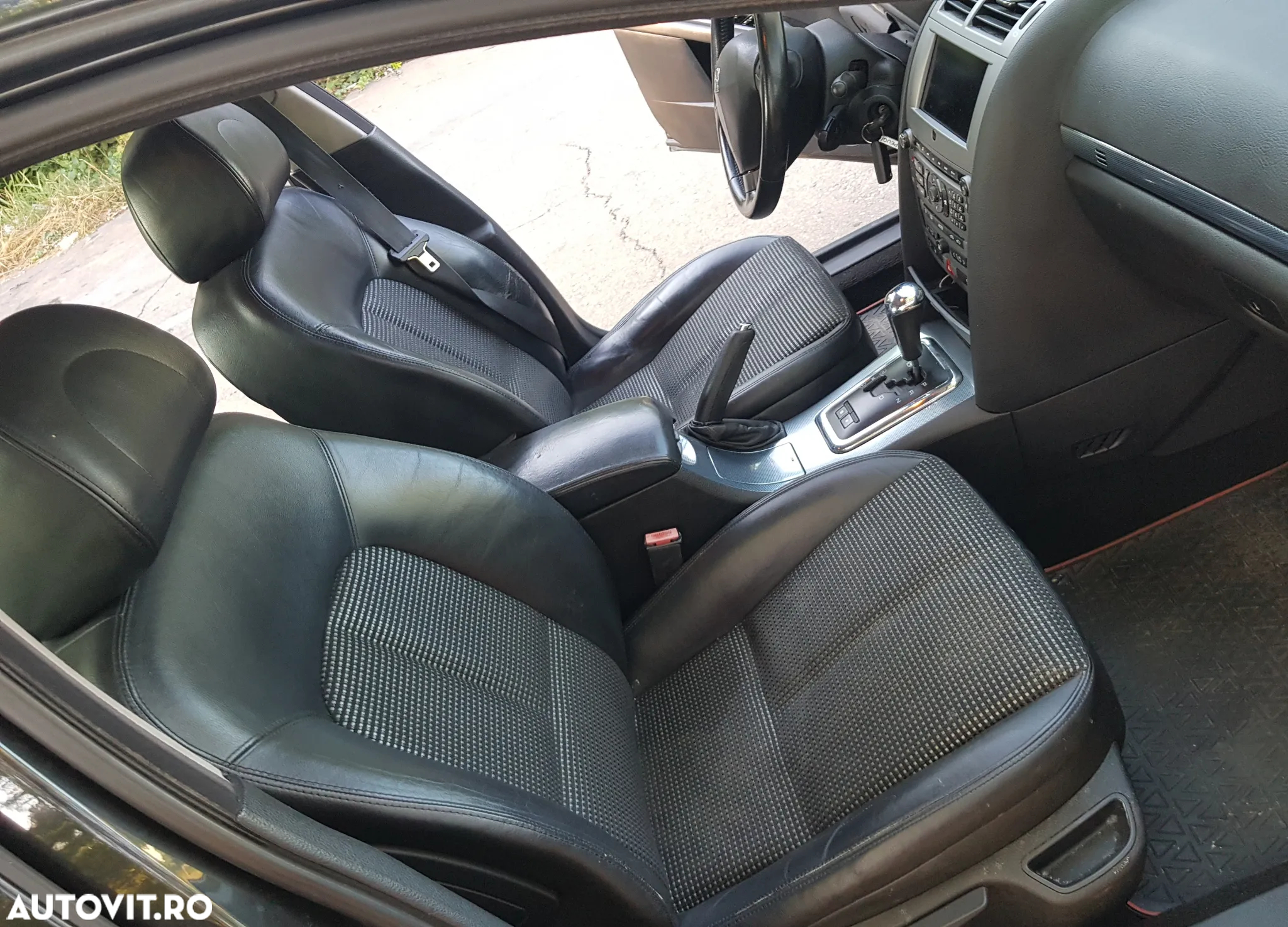 Peugeot 407 HDi 135 Automatik Esplanade - 24