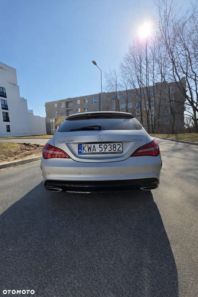 Mercedes-Benz CLA 220 4-Matic - 6