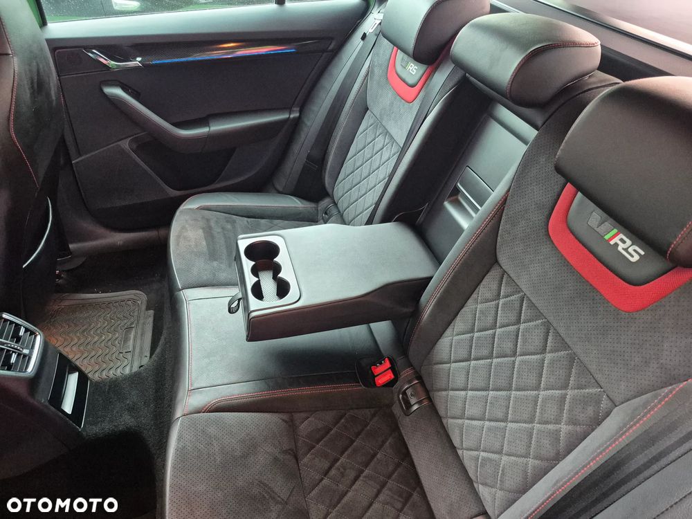 Skoda Octavia 2.0 TDI RS DSG - 17