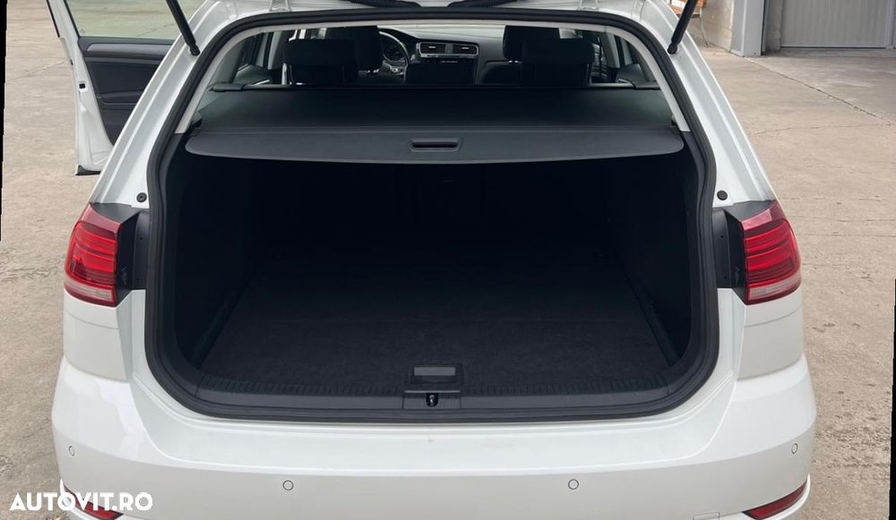 Volkswagen Golf 2.0 TDI (BlueMotion Technology) DSG Comfortline - 8